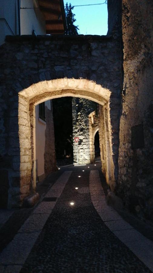 Castle Rhythm Inn Arco Bagian luar foto